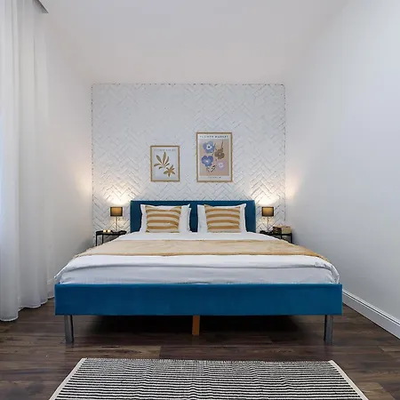 Feel Lviv! Old * Львів