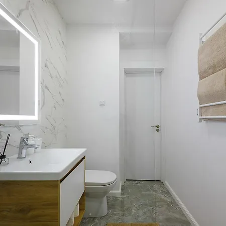 Apartamento Feel Lviv! Old *