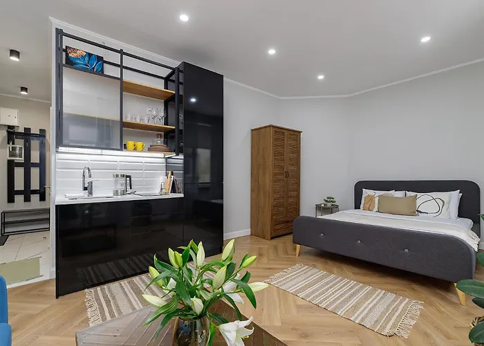 Feel Lviv! Old * Leópolis