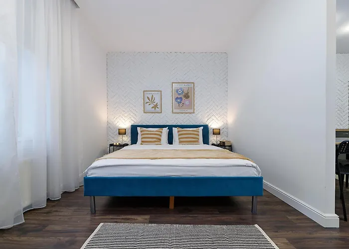 Feel Lviv! Old * Leópolis