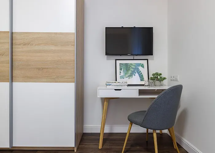 Feel Lviv! Old Apartment