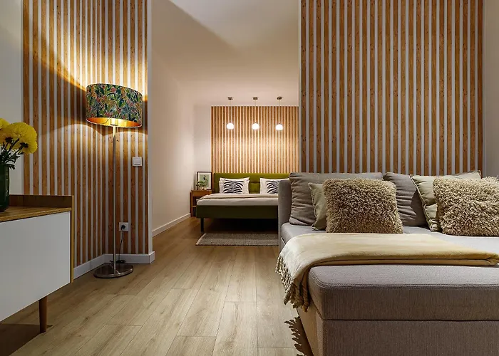 Feel Lviv! Old Apartment